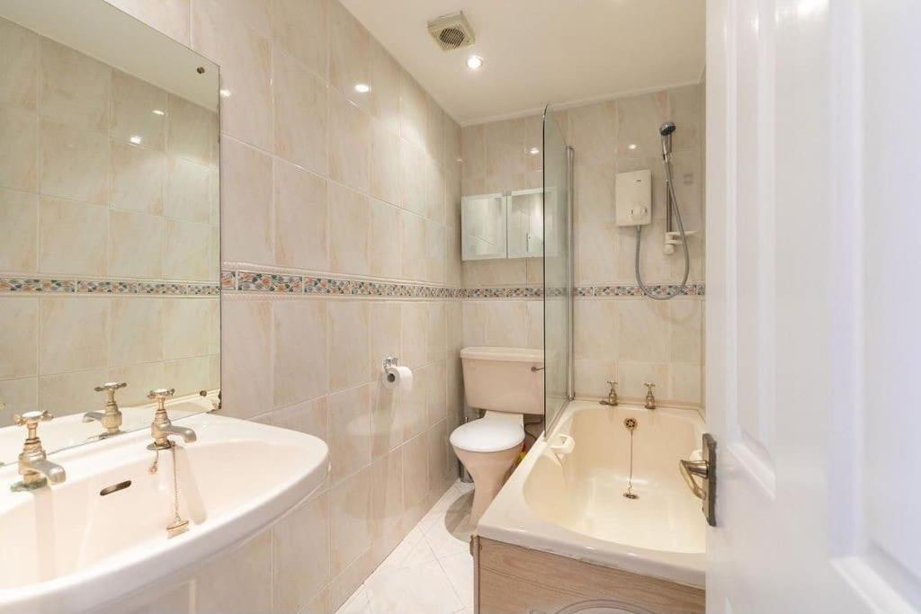 Stylish 1 Bedroom Apartment Edinburgh Ngoại thất bức ảnh