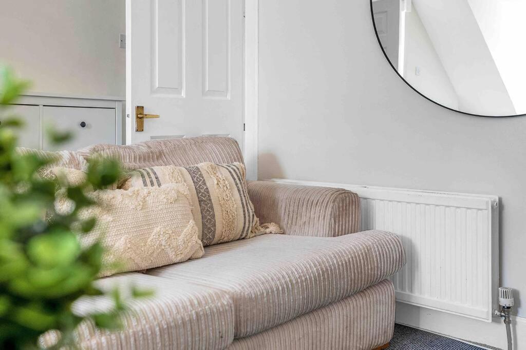 Stylish 1 Bedroom Apartment Edinburgh Ngoại thất bức ảnh